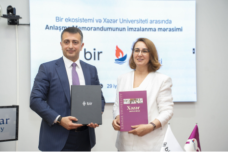 “Bir” və Xəzər Universiteti gələcəyin peşəkarları üçün güclərini birləşdirir
